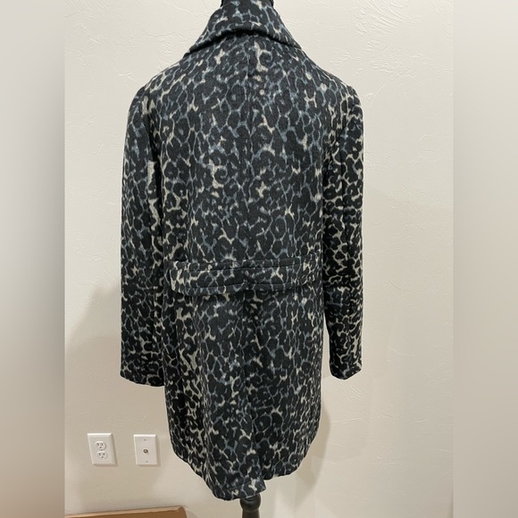 LOFT Snow Leopard Womens Pea Coat medium Ann Taylor - Picture 2 of 6